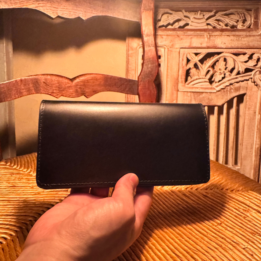 【すぐ届く】「黒の贅沢」【ブラックリュクスウォレット】