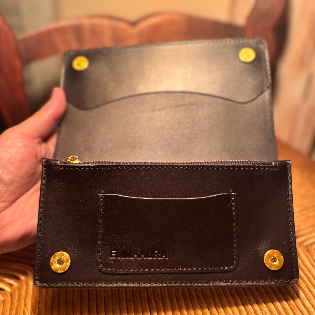 【すぐ届く】「黒の贅沢」【ブラックリュクスウォレット】