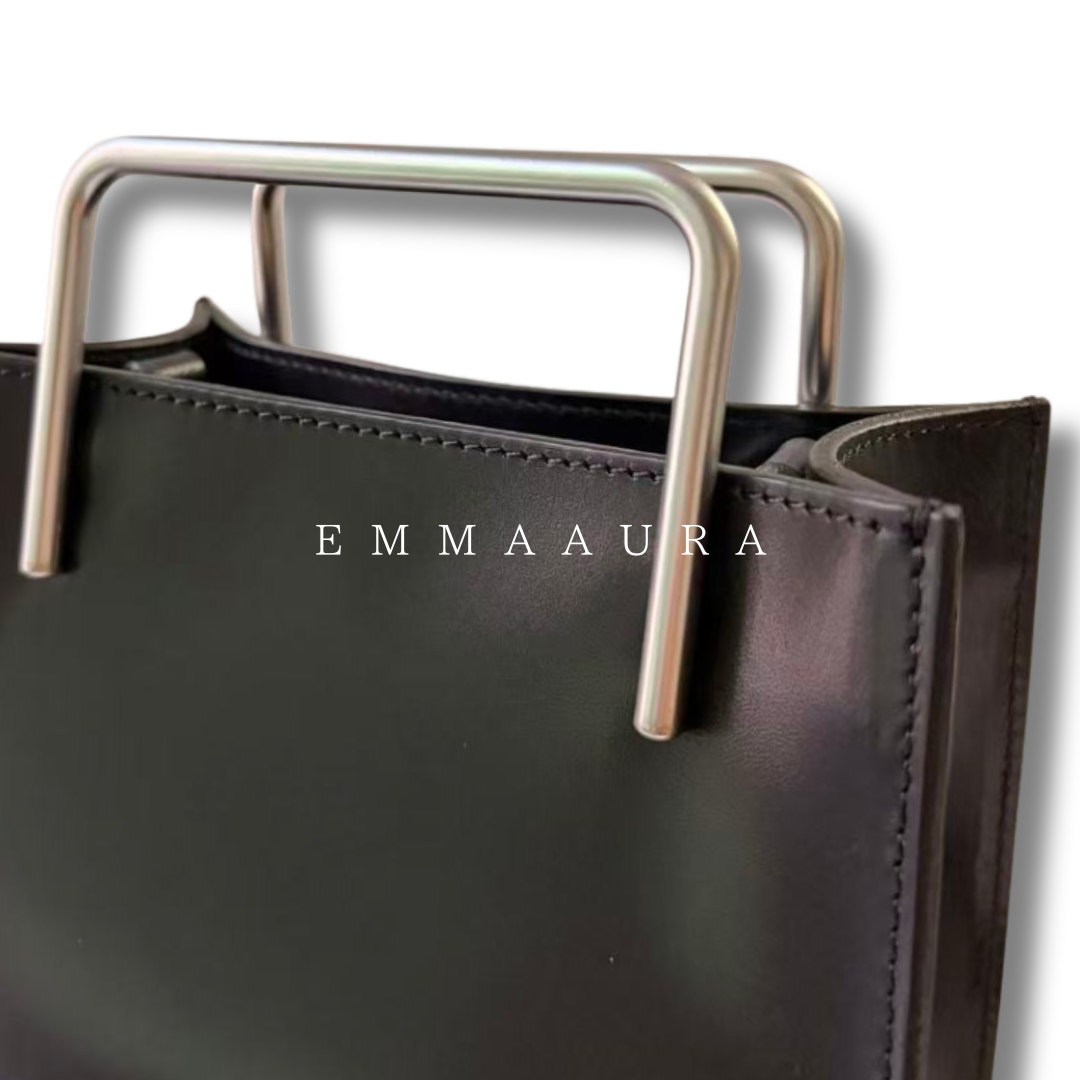 シルバー【限定販売決定🔔】comingsoon 人気No.1のバッグに登場した✨  BLACK｜silver handle bag