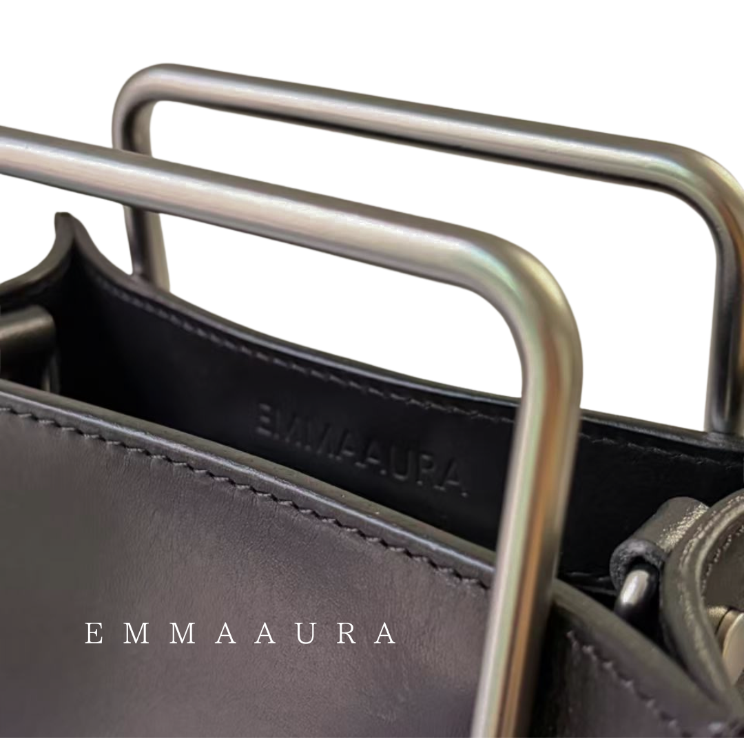 シルバー【限定販売決定🔔】comingsoon 人気No.1のバッグに登場した✨  BLACK｜silver handle bag