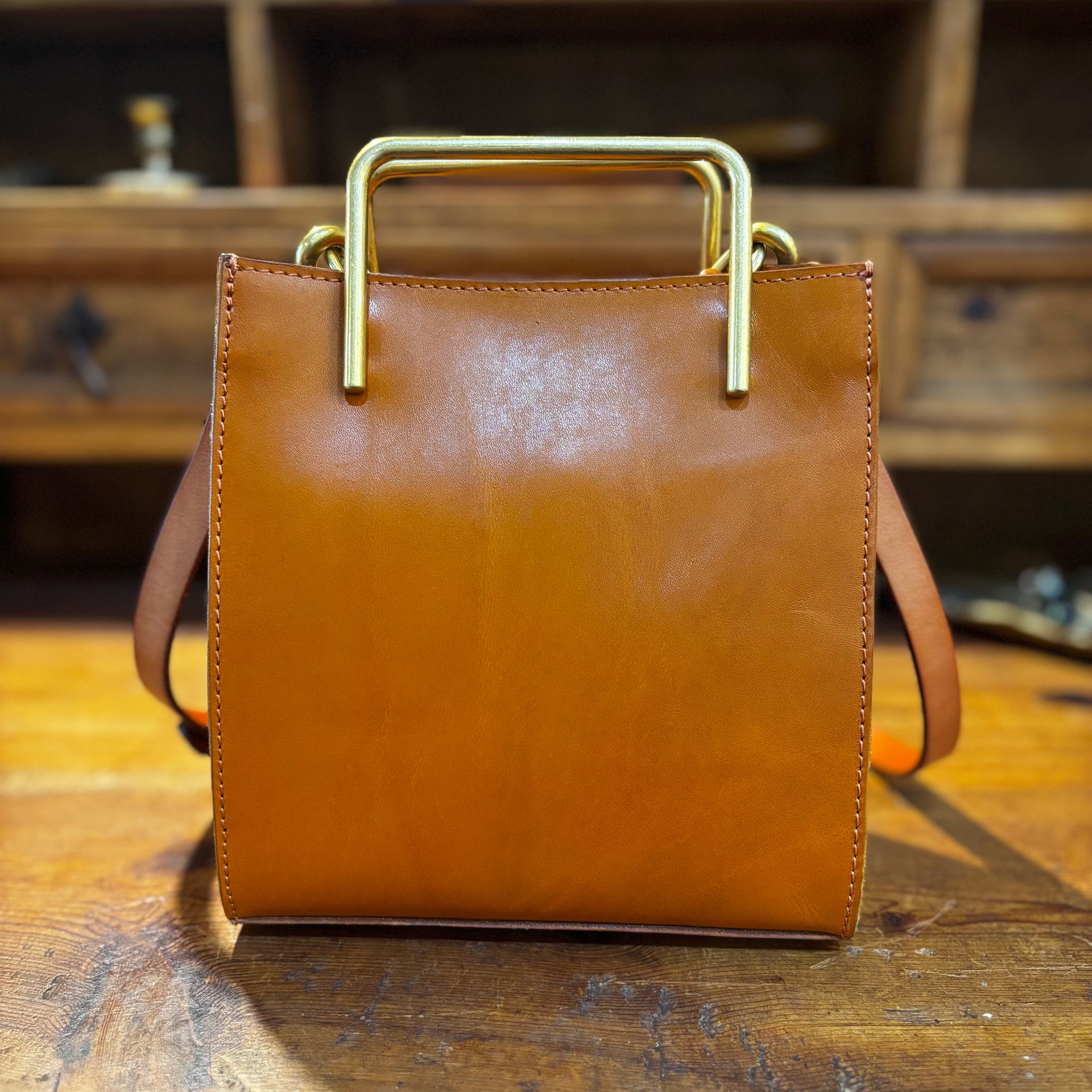 🔔NEW Color【予約商品】Camel｜gold handle bag🎁プレゼント付き