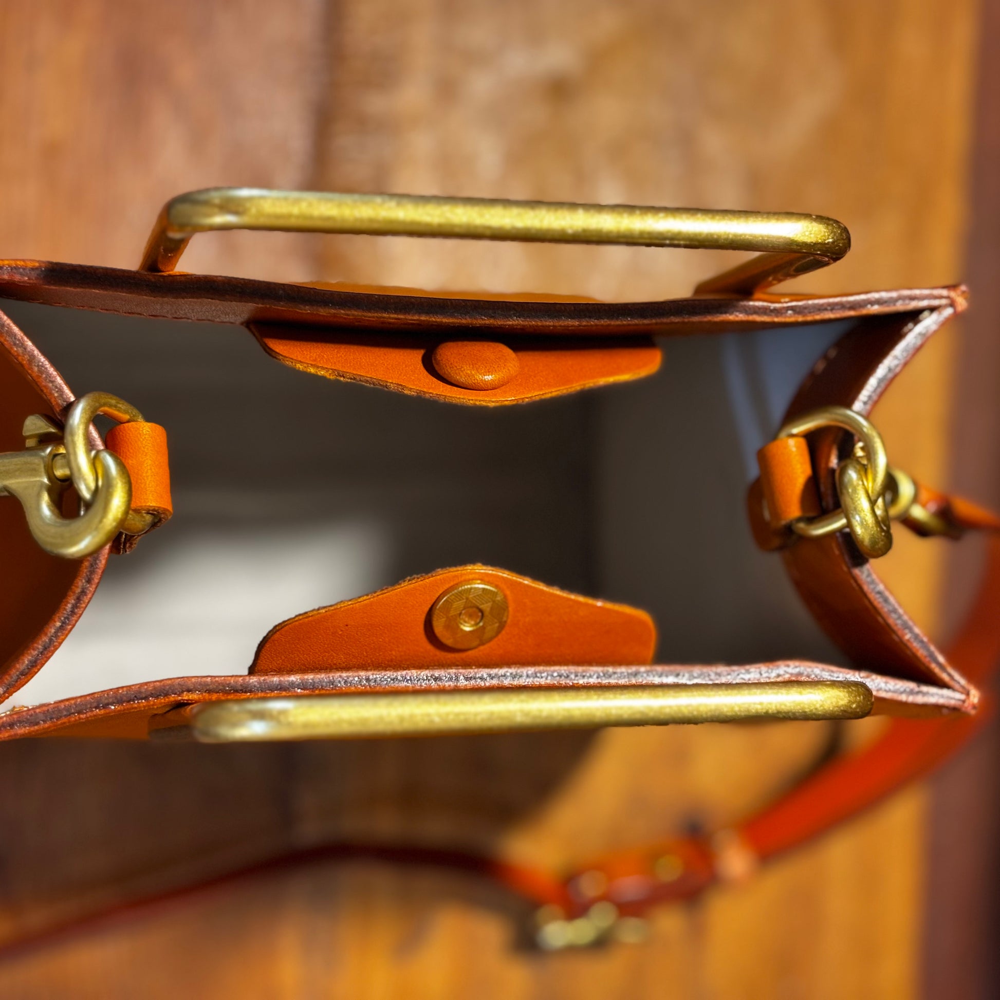 🔔NEW Color【予約商品】Camel｜gold handle bag🎁プレゼント付き