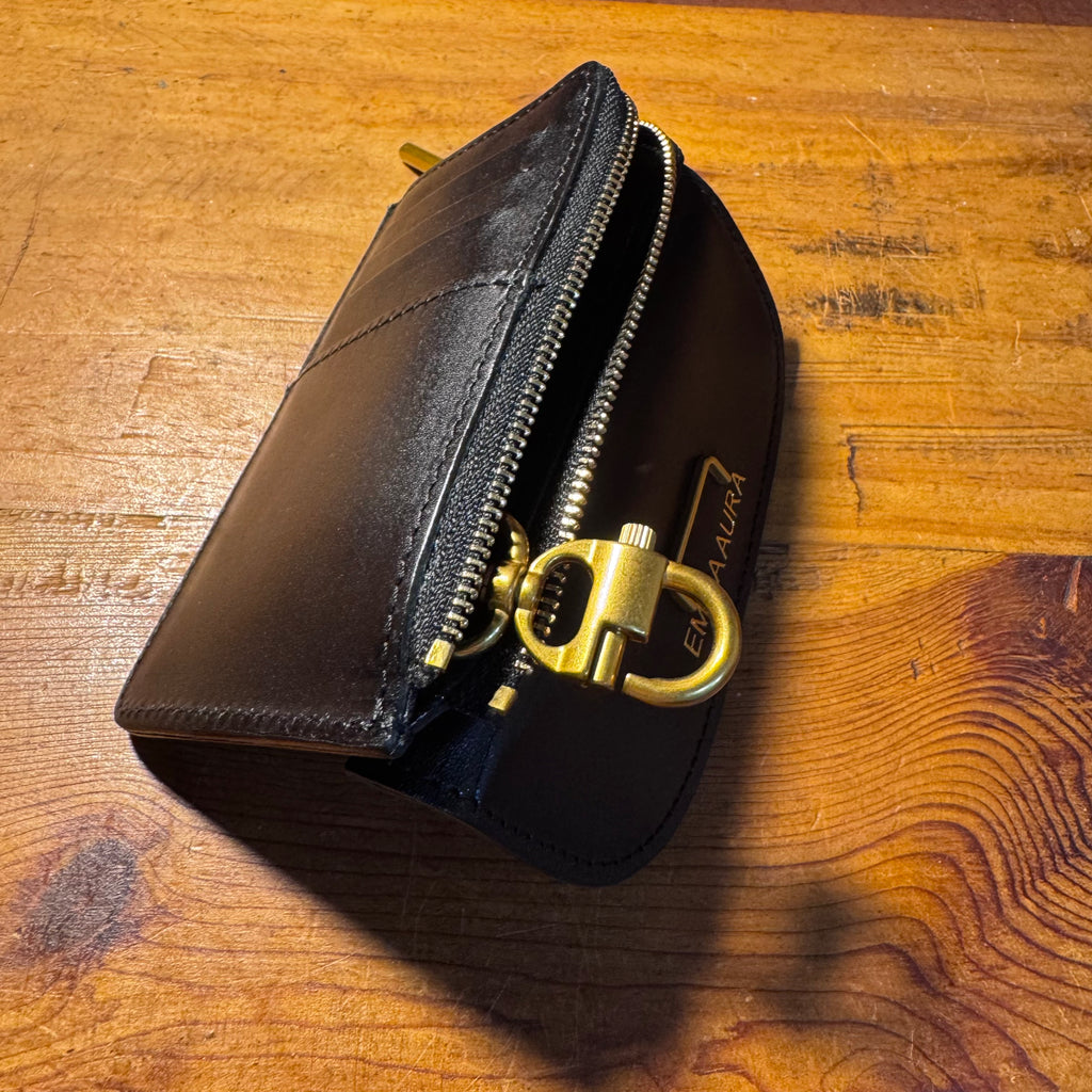 NEW🔔【すぐ届く】Card case　「AURA mini MORE」